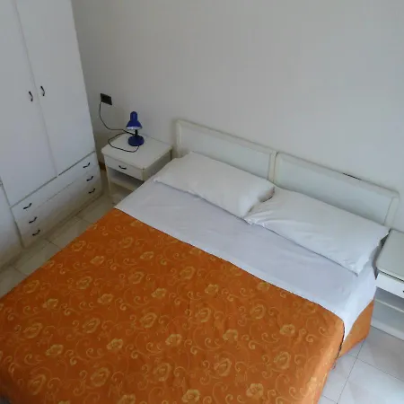 Monaco Lägenhetshotell Rimini