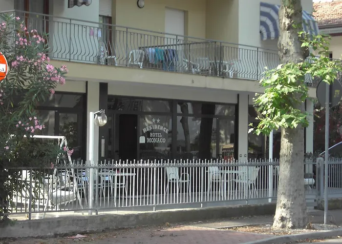 Hotel apartamentowy Monaco